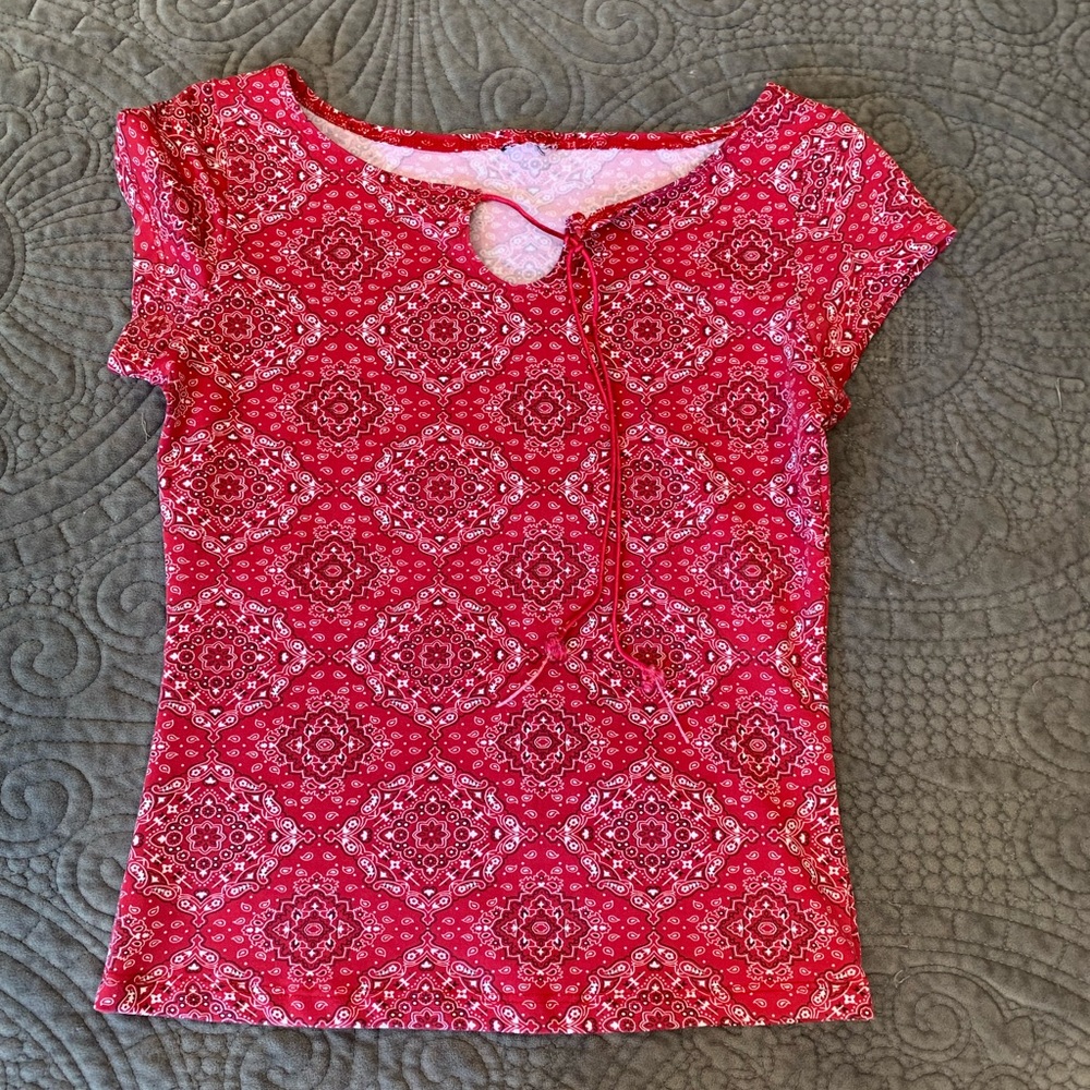 Size small y2k top